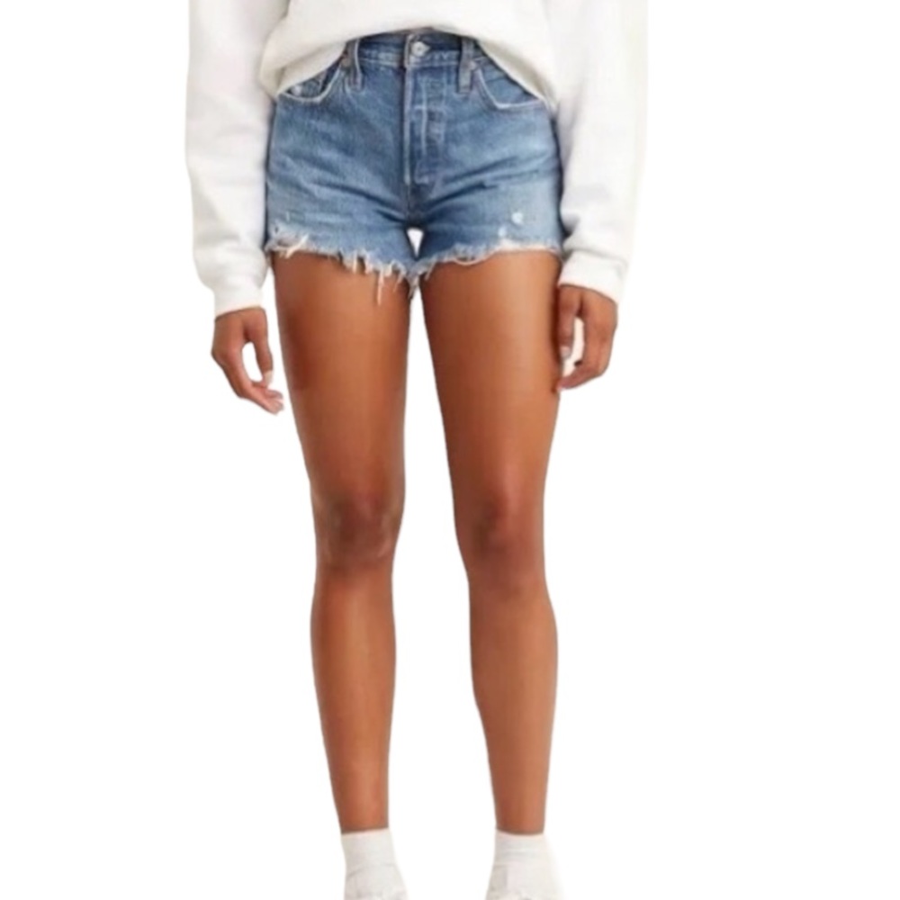 Levi 501 denim Jean shorts size distressed, fringe size 30